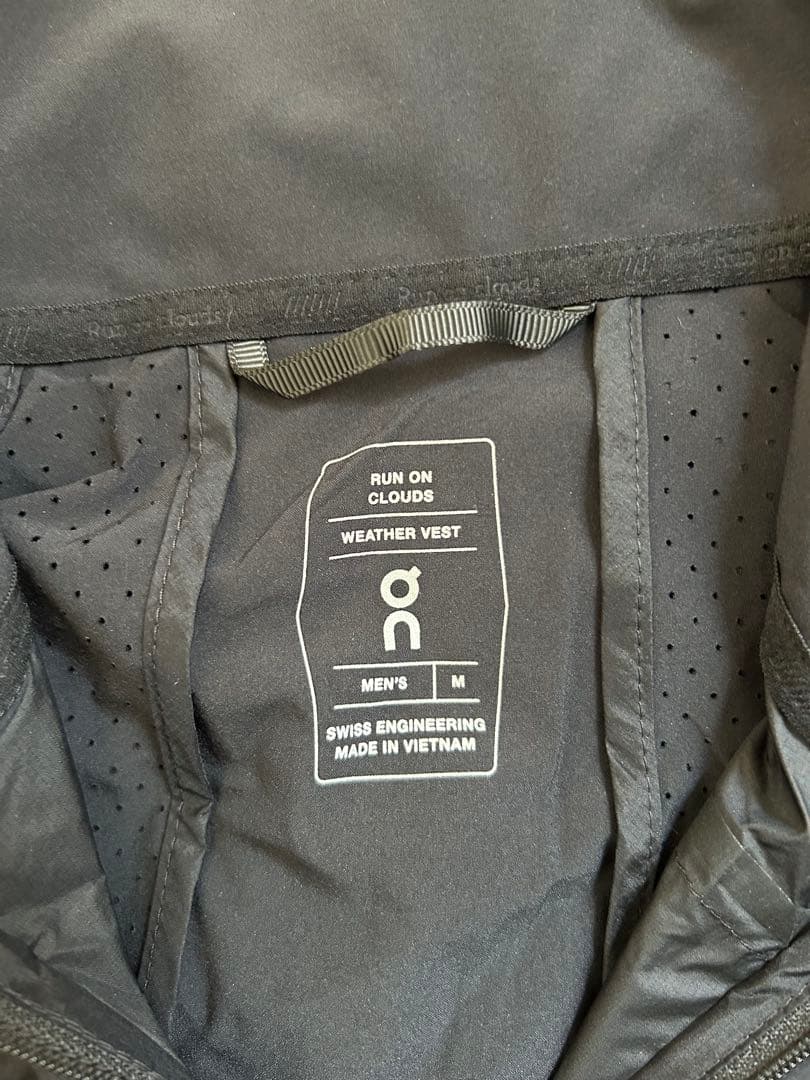 on Weather Vest メンズ M ブラック ベスト