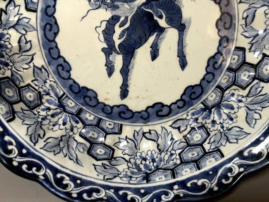 大皿■青華麒麟紋花弁型皿 染付花唐草 江戸期 古伊万里 古玩 時代物 骨董品■