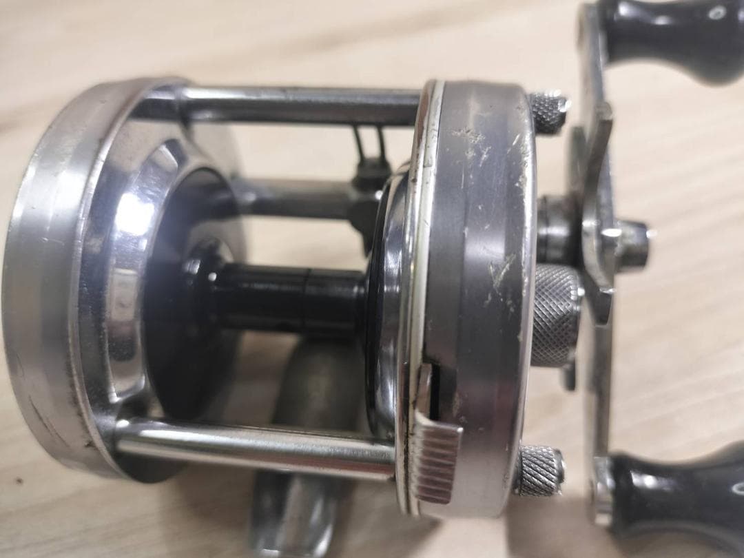 ☆ABU GARCIA アブ アンバサダー 5500C　ビンテージリール　銀