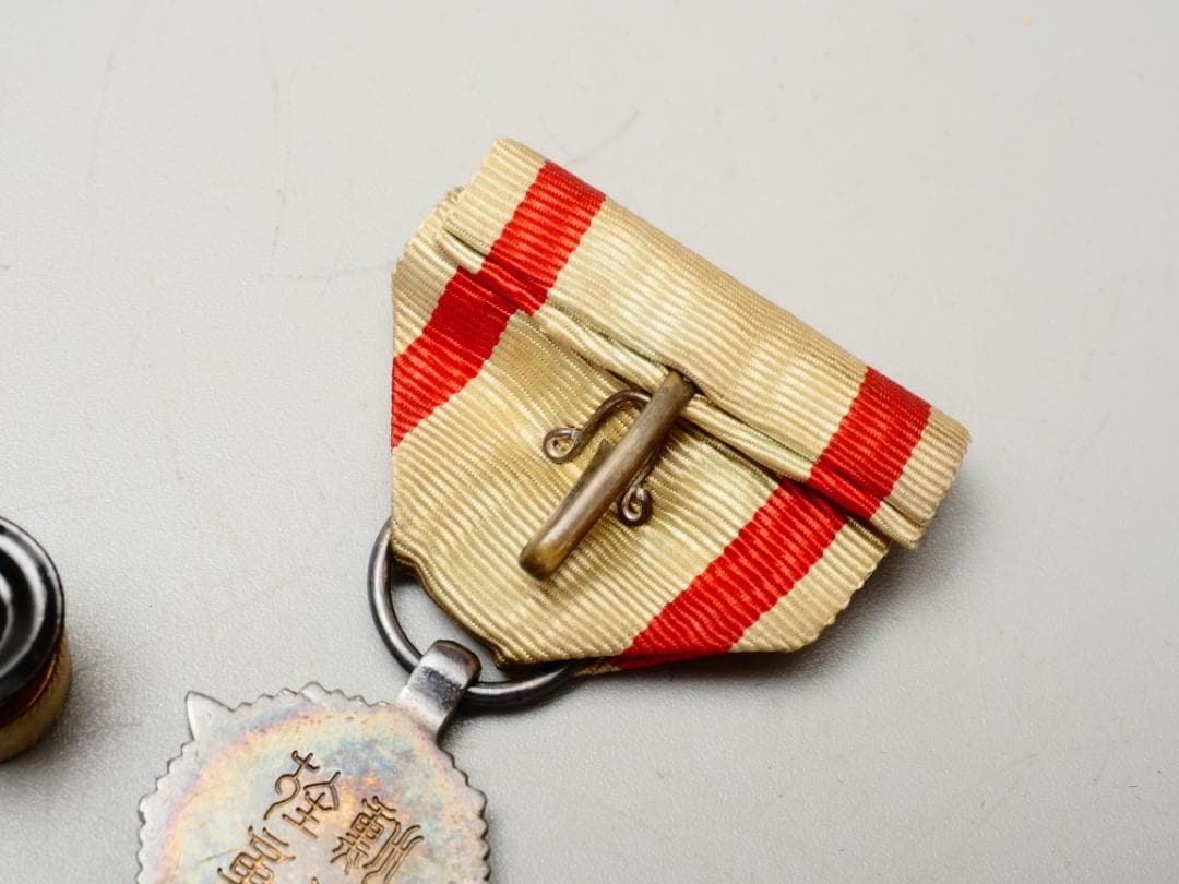 満州国 勲六位景雲章 勲章 徽章 略綬付 共箱付