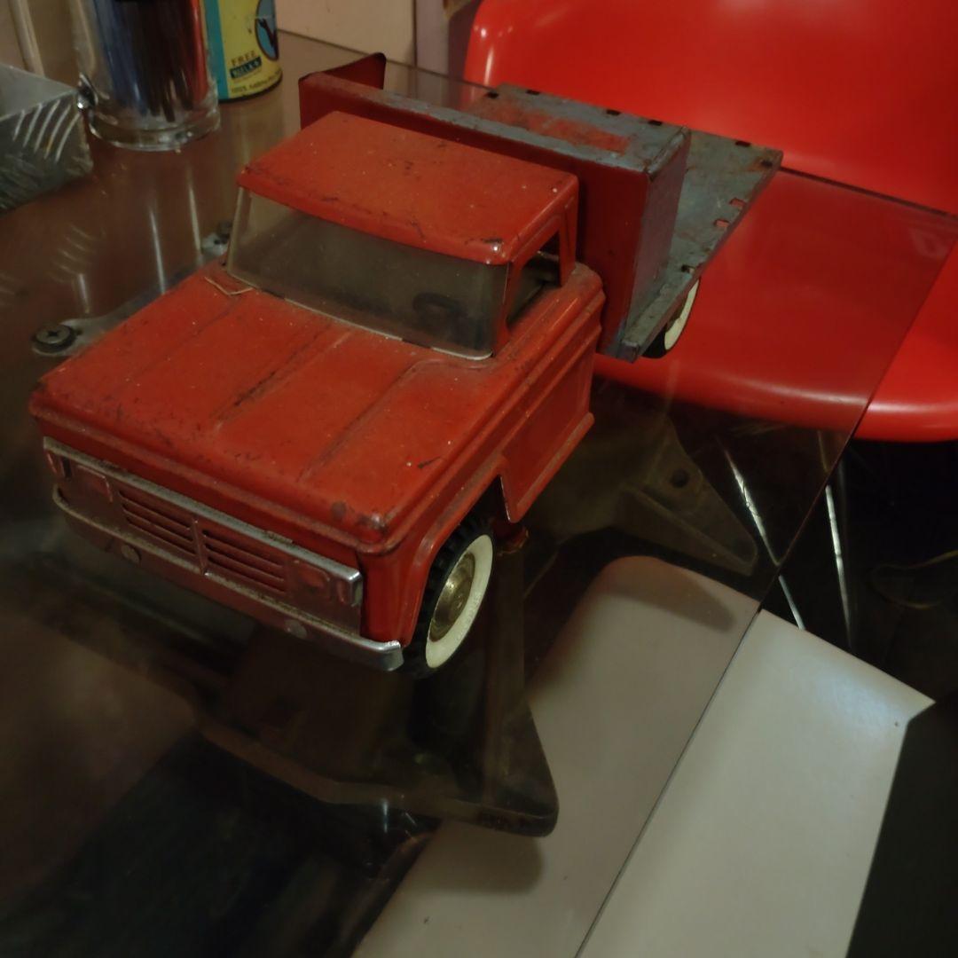 店じまいアメリカレトロ 赤 トラック おもちゃ