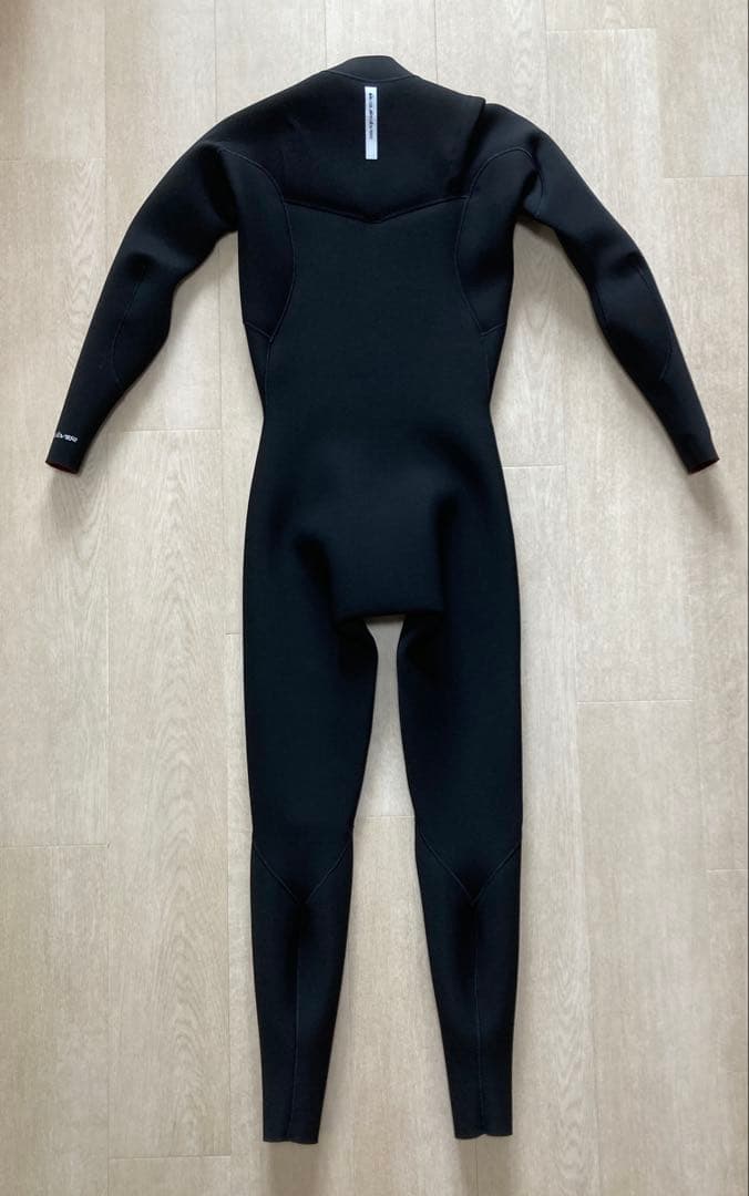 新品 2025クイックシルバー 3/2mmフルスーツ メンズM 日本正規モデル