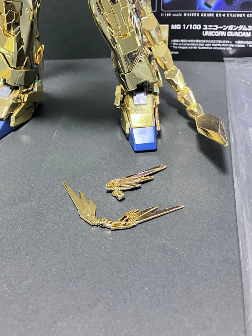 ＭＧ ユニコーンガンダム３号機 フェネクス （ナラティブVer.）　組立済み
