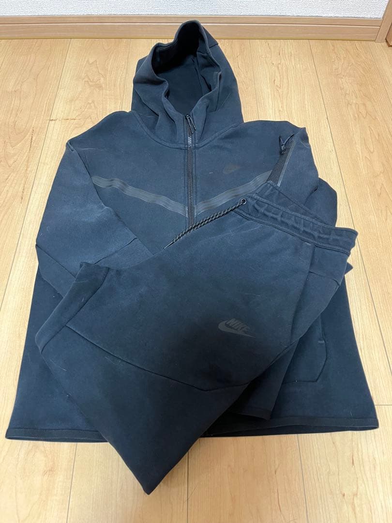 ナイキ　テックフリース　Lサイズ