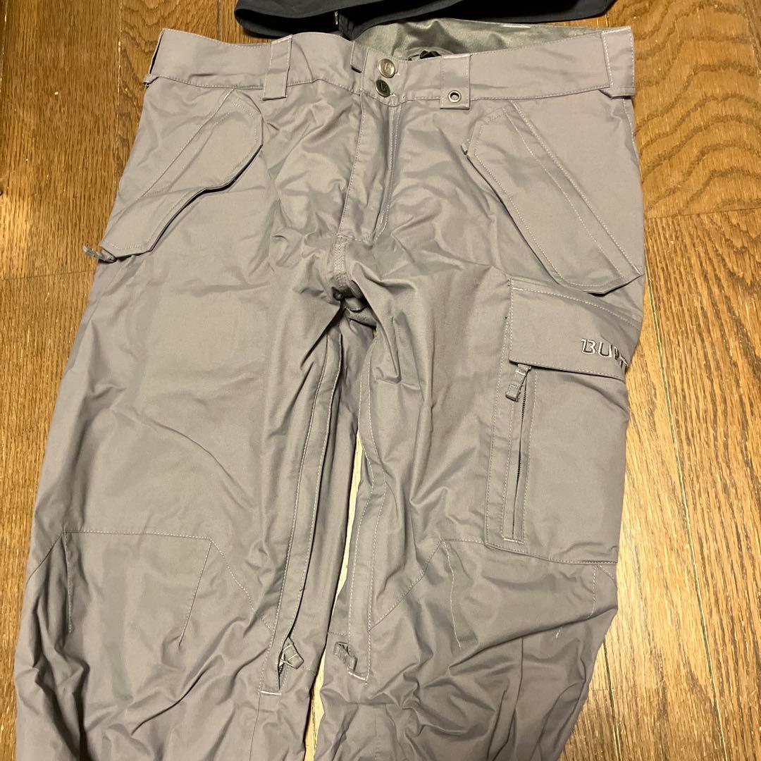 BURTON フード付きジャケットとスノーパンツ ウェア　セット