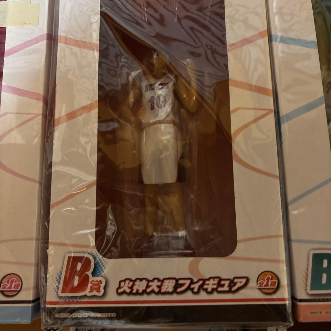 黒子のバスケ　フィギュア、キーホルダー、タオルなど色々