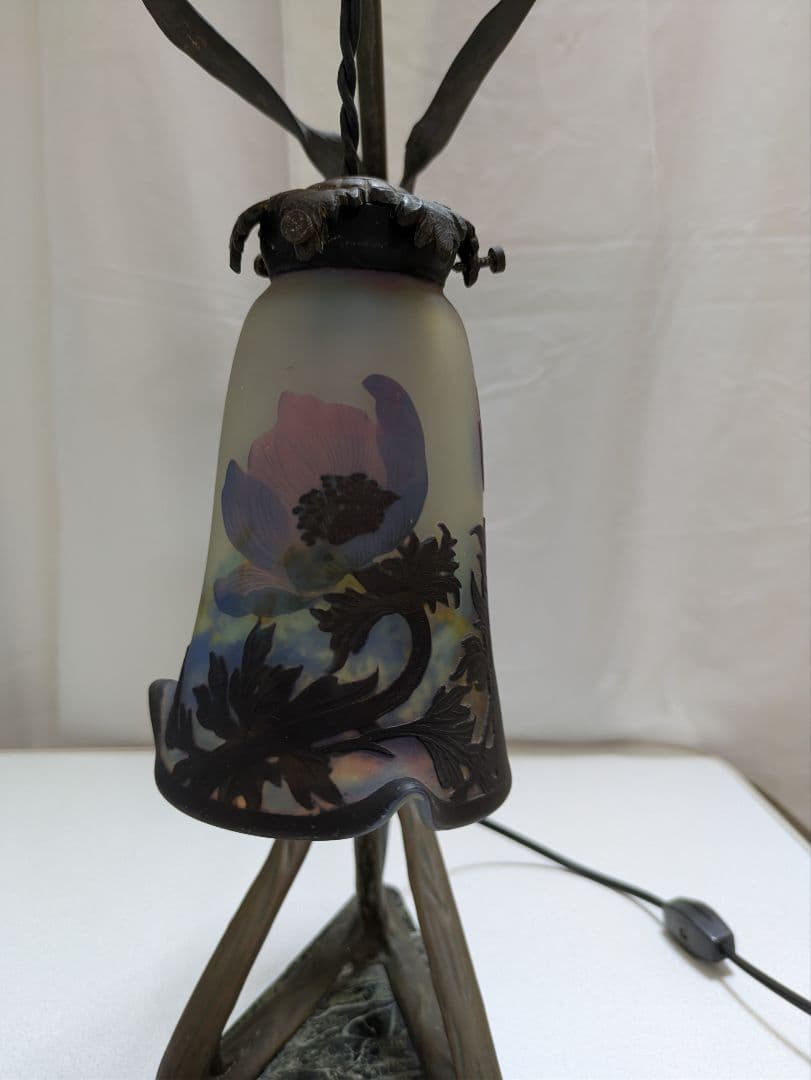 西洋アンティーク、アールヌーボーテーブルランプ