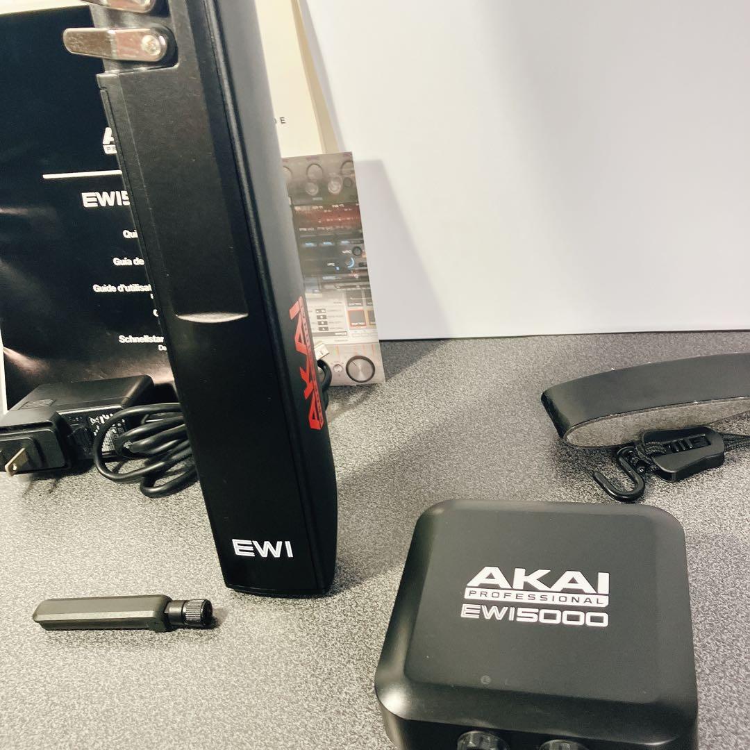 AKAI EWI5000 エアロフォン 電子管楽器 ワイヤレス対応 ストラップ付