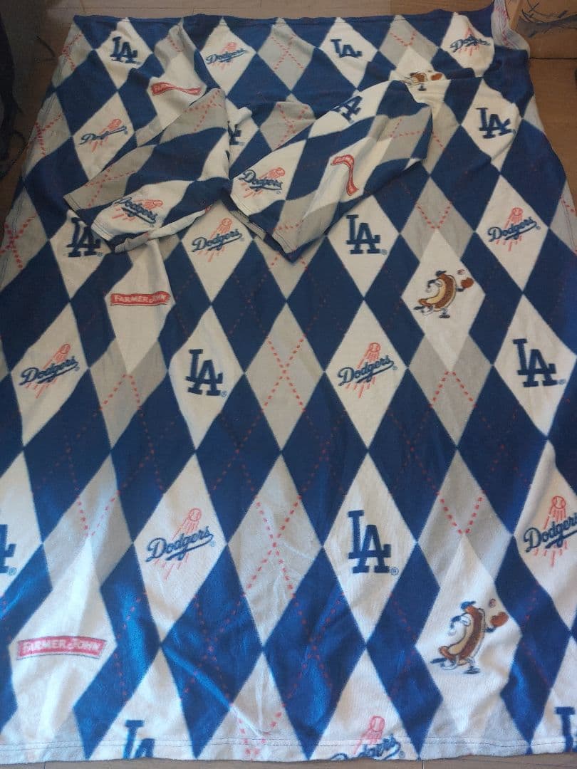 ドジャース　応援グッズ　ひざ掛け