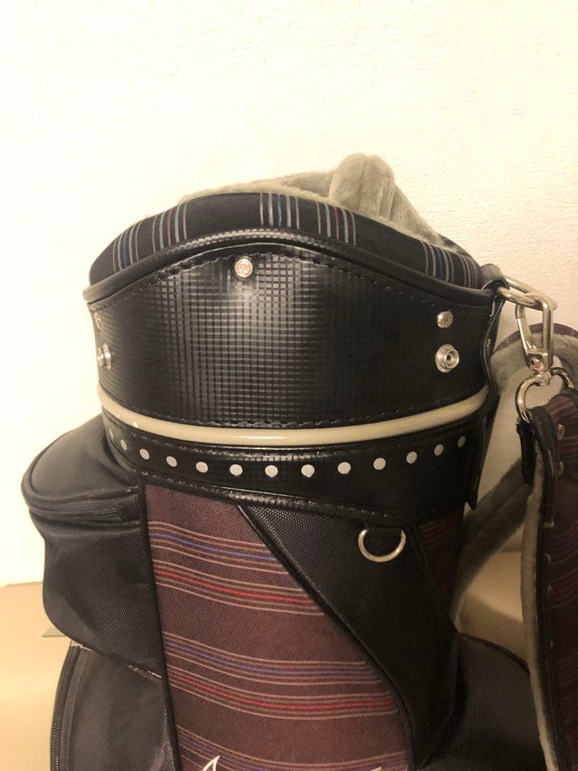 【送料込み】廃盤希少品　ナイキ　NIKE キャディバッグ　レディース