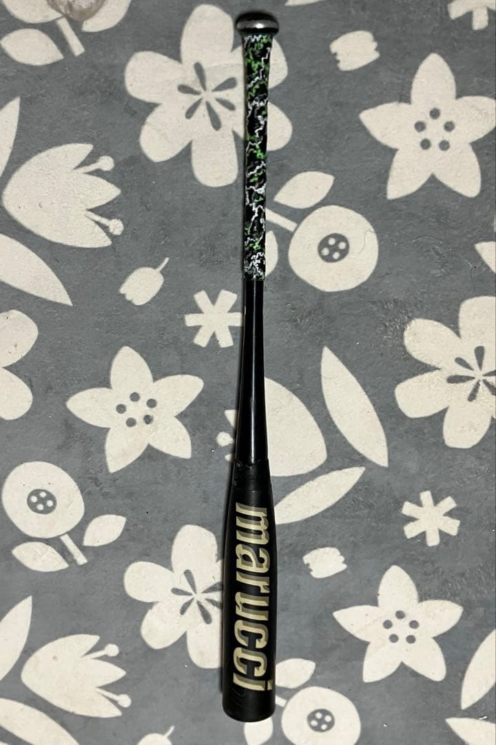 ワニクラッシャー軟式バット 84cm 一部破損　ケース付き