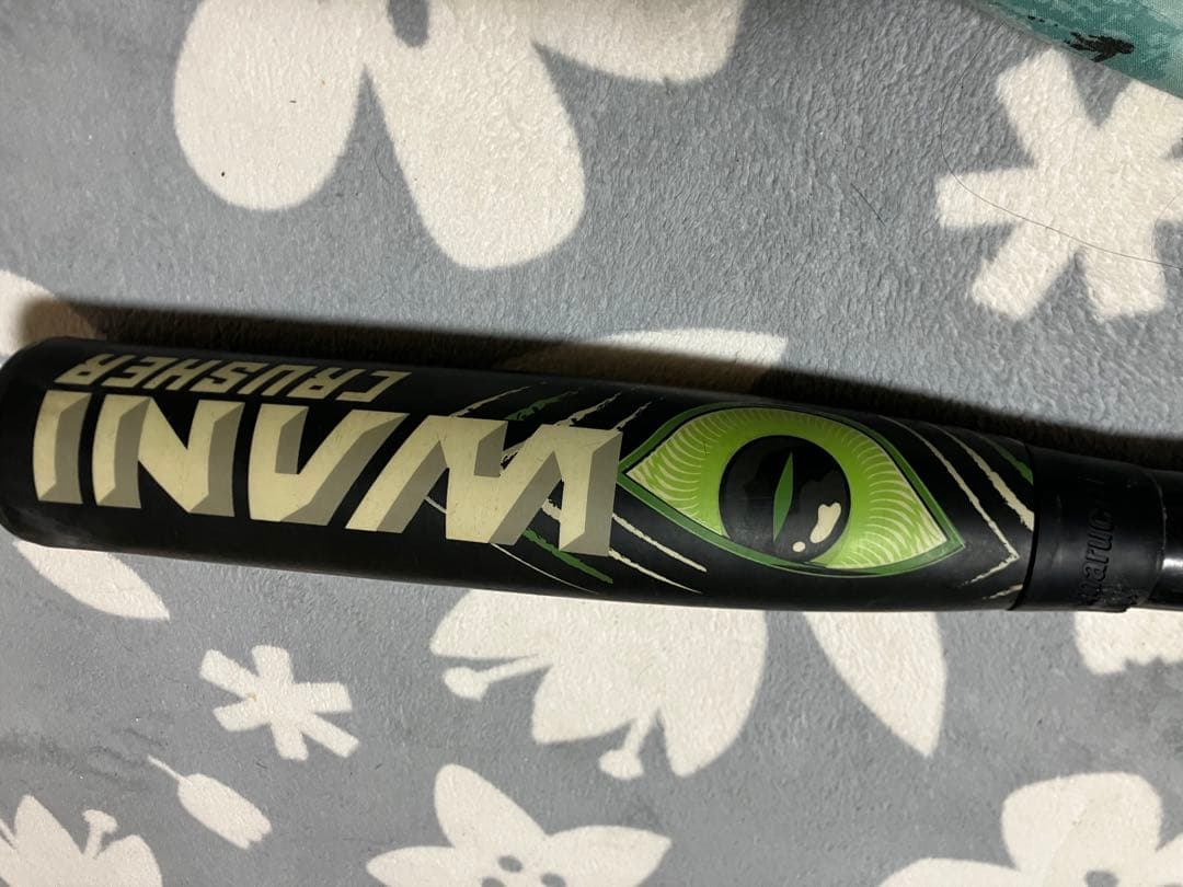 ワニクラッシャー軟式バット 84cm 一部破損　ケース付き