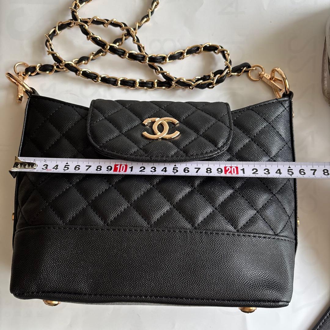 ノベルティ　キルティングショルダーバッグ　ブラック