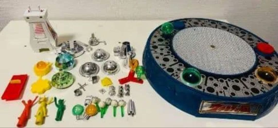 値下げ/当時物ポピー ウルトラの国 M78星雲 基地（パッケージ＆取扱説明書）付