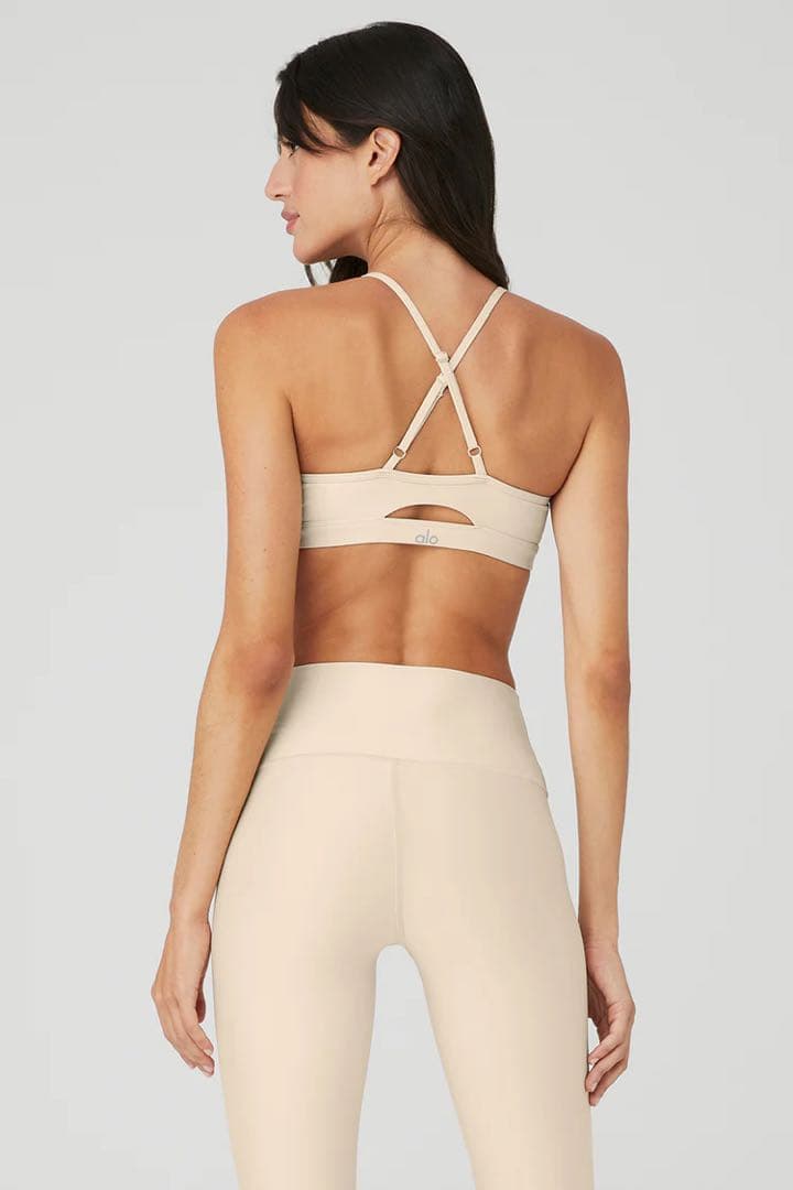 ALO ヨガウェアセット ブラトップとレギンス クリーム色 (着用回数２回)