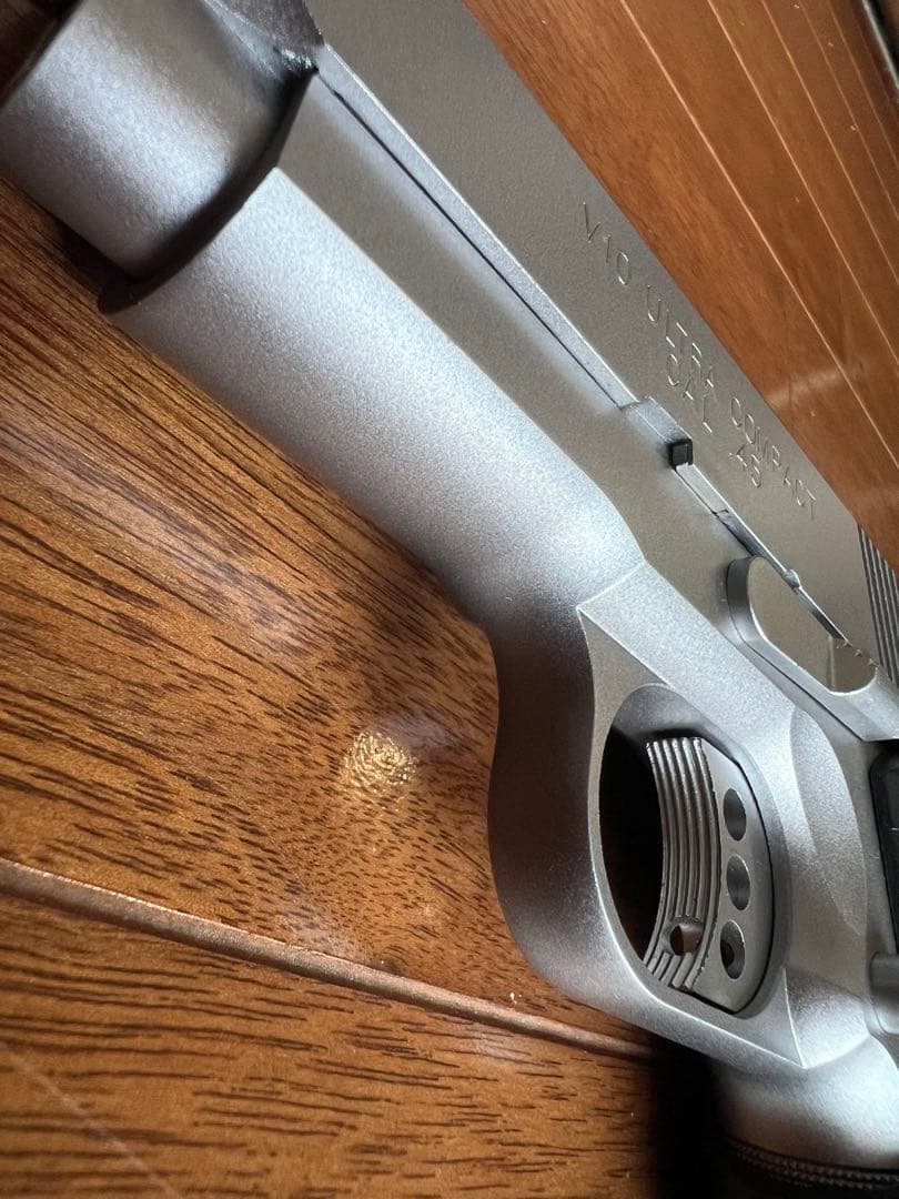 ウエスタンアームズ WA V10ウルトラコンパクト オールシルバー