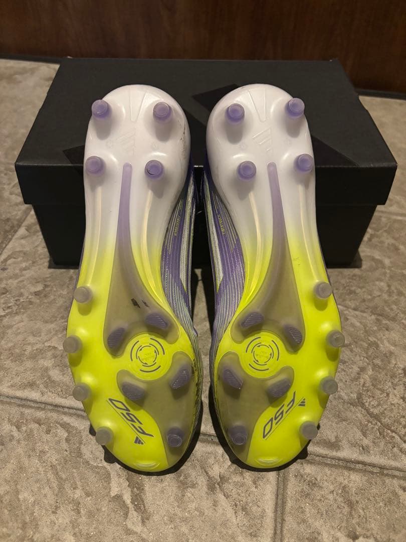 F50 サッカーシューズ 紫/緑