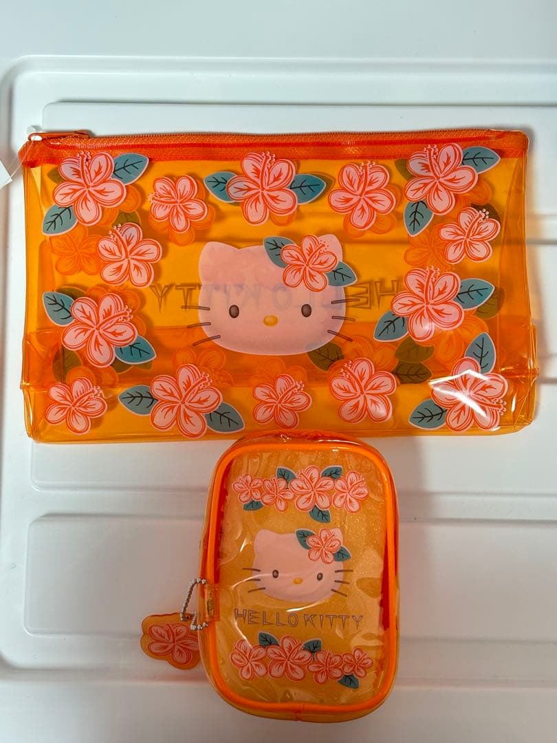 ハローキティ ハイビスカスポーチセット