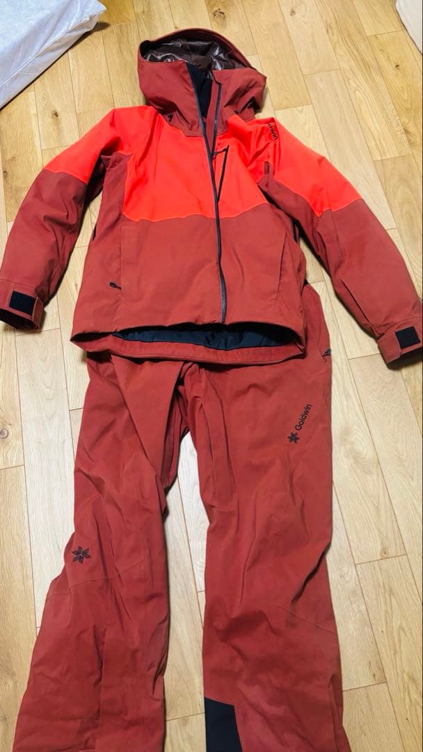 【非売品】GOLDWIN （ゴールドウィン）選手用スキーウェア上下