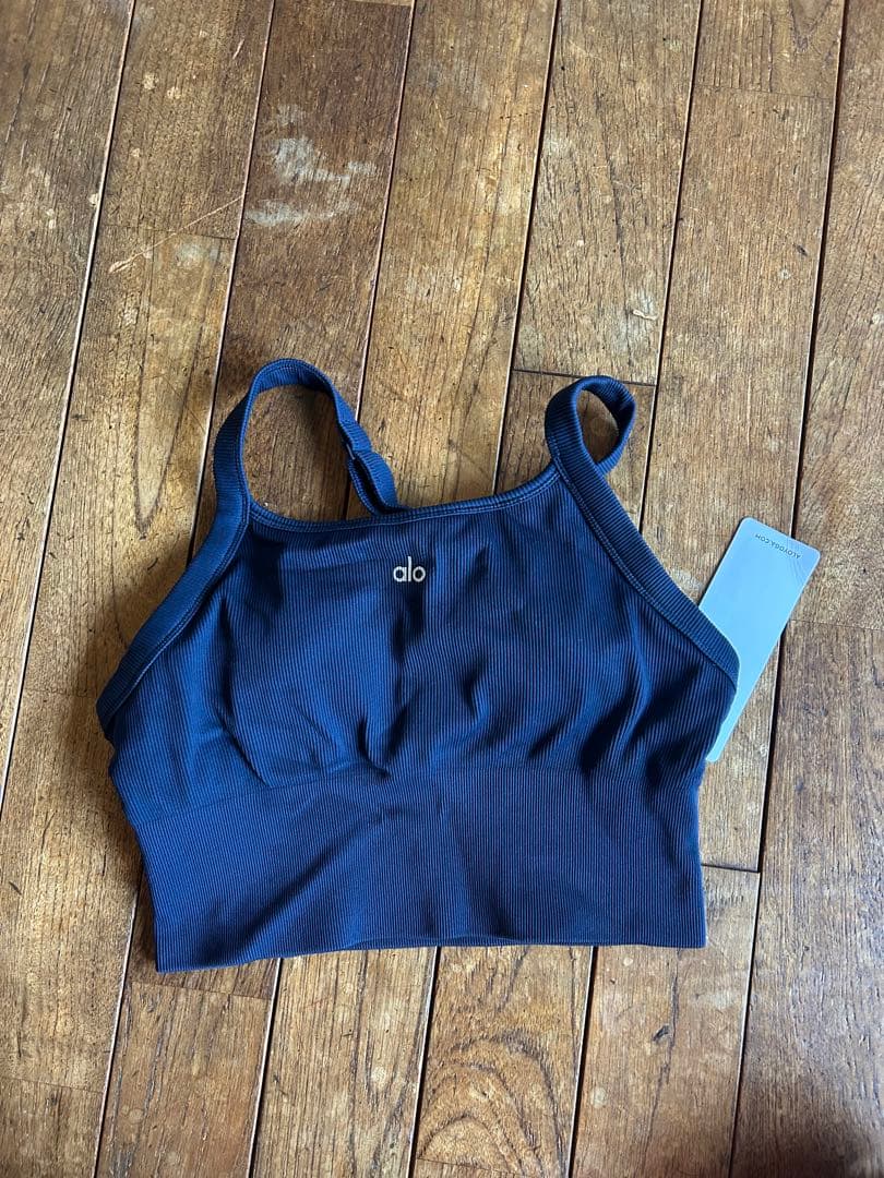 aloシームレス リブ　フェイバリットブラタンクトップ