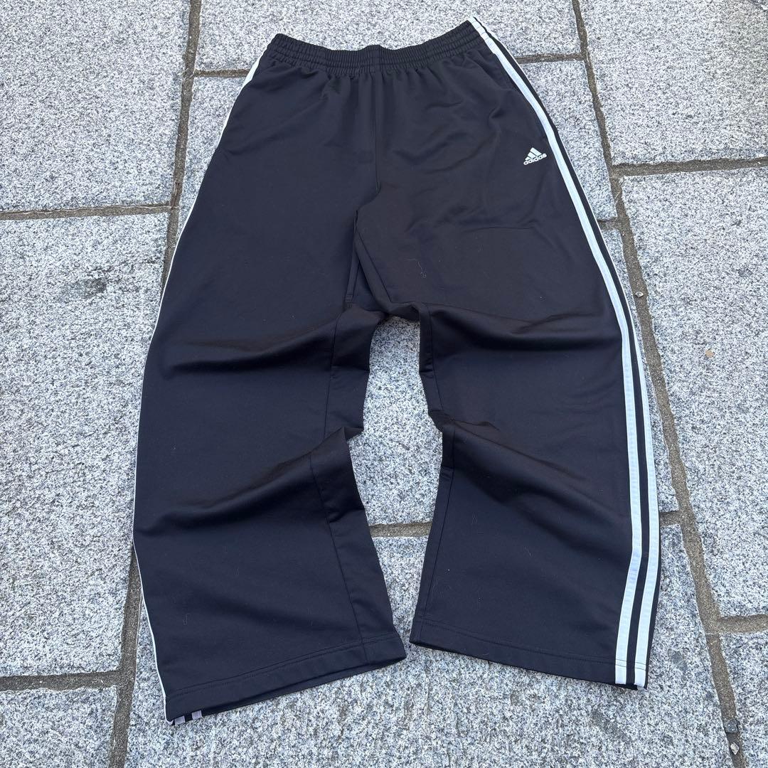00s adidas トラックパンツ　太め　ハルキの古着