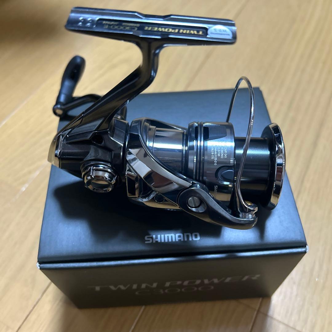 【美品】SHIMANO TWIN POWER C3000 スピニングリール