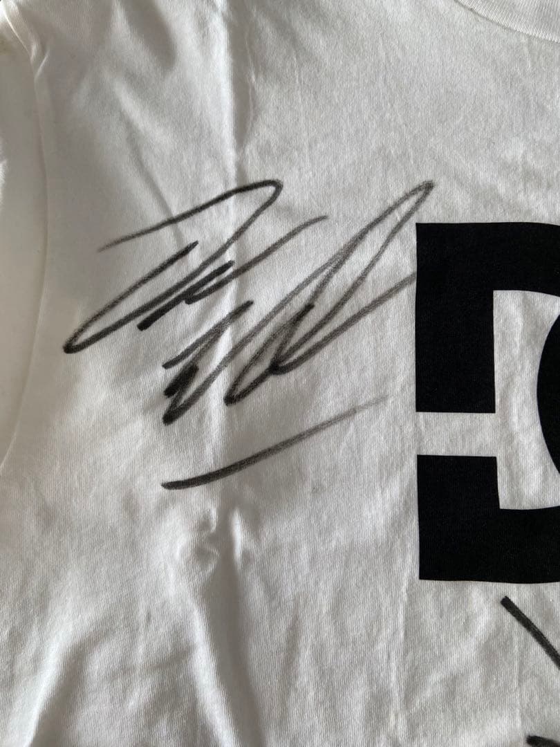 デバン／アーロン／ラウリ／イカー　サイン入りDCロングティーシャツ