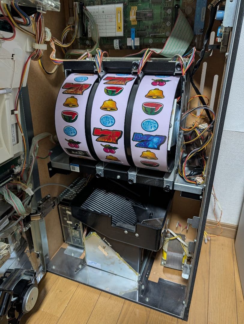 パチスロ4号機 実機　鬼武者3　不要機　音量調節機能付き　100V電源仕様