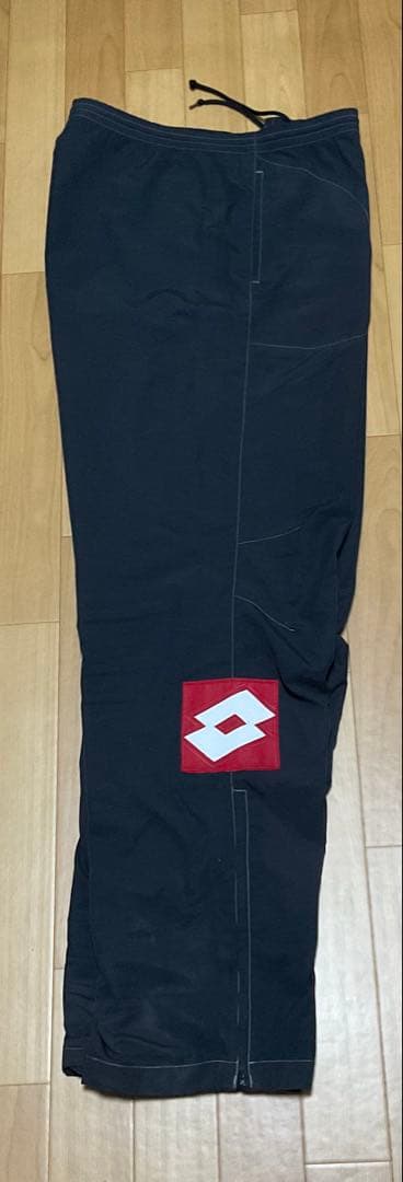 お*れ様 Lotto ユベントスJuventus F.C. ウィンドブレーカー上