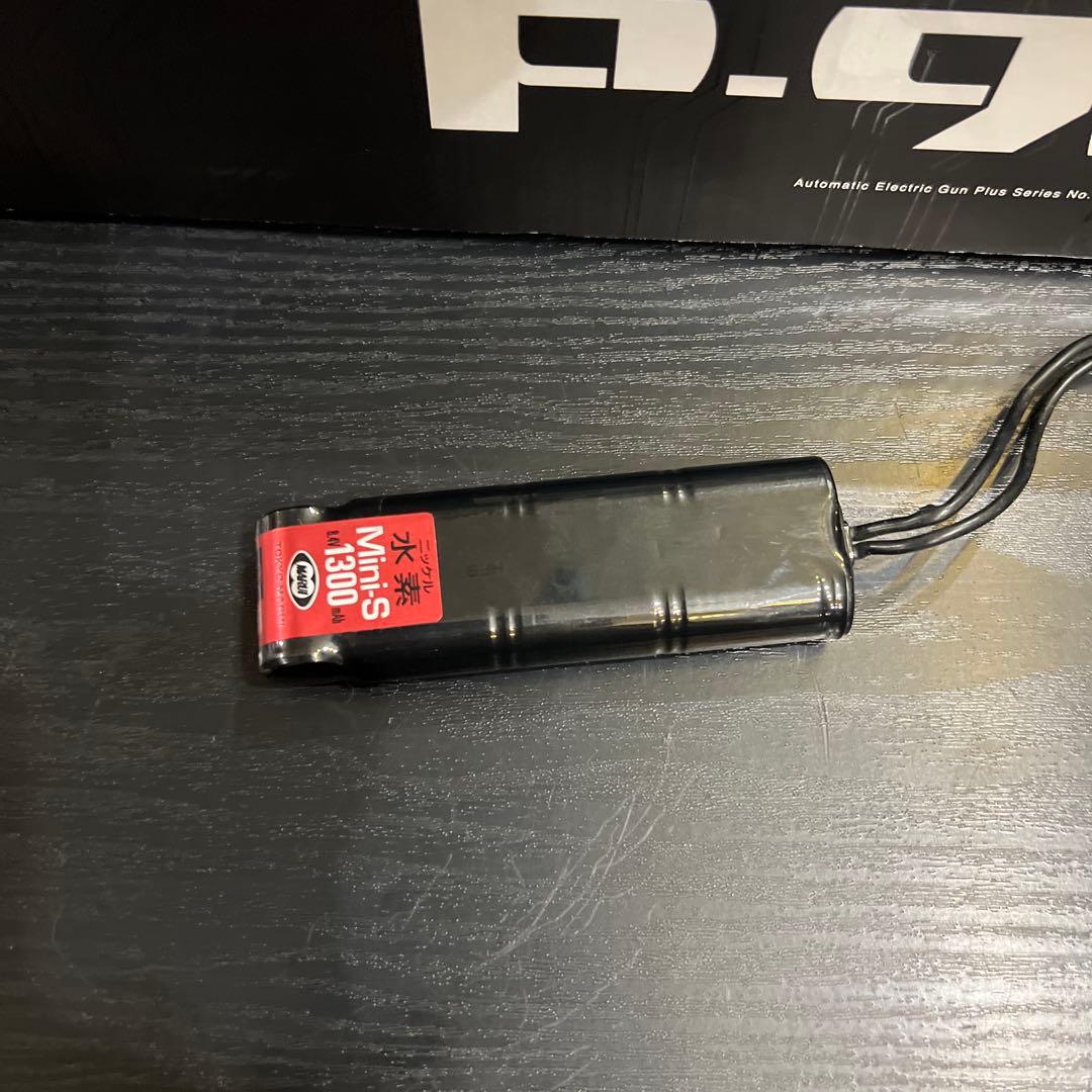 東京マルイ　電動ガンプラスシリーズ　P90+ ラップ塗装品　充電器電池付き