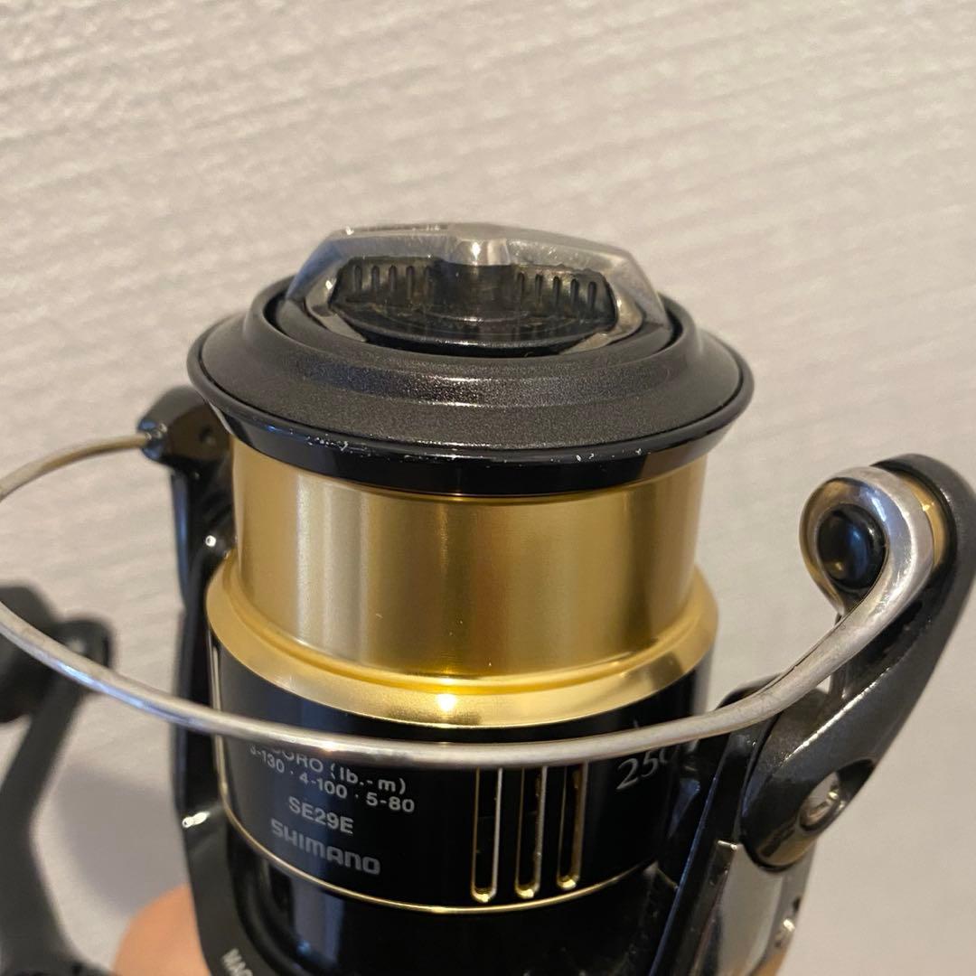 シマノ13コンプレックス CI4+2500HGS F4【新品ライン付】