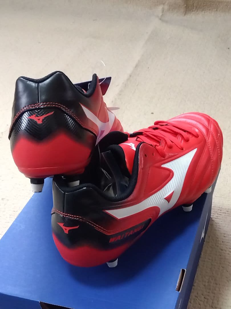 ラグビースパイク／28.0／赤×白／R1GA200101／新品・未使用品