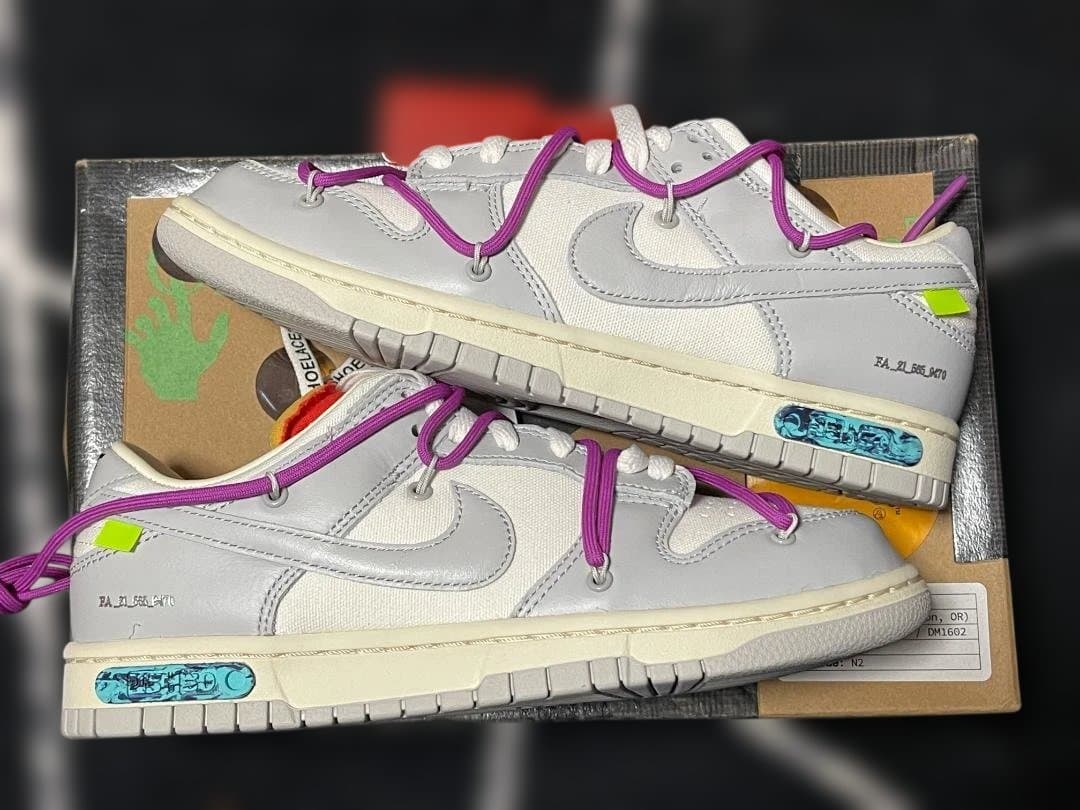 Nike Dunk Low ホワイト/グレー/ピンク