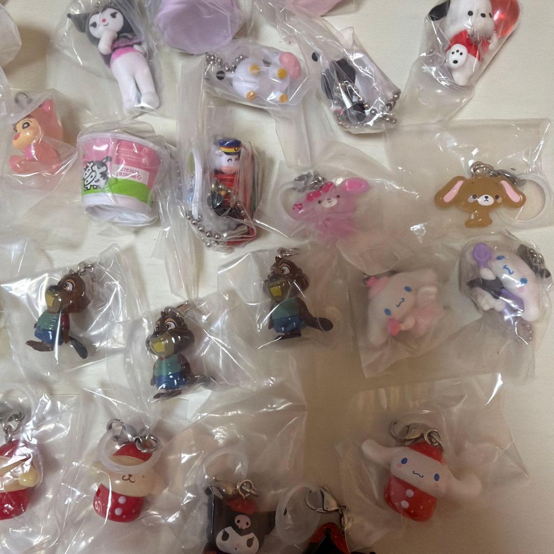 めじるしアクセサリー　ガチャガチャ　まとめ売り　28個セット