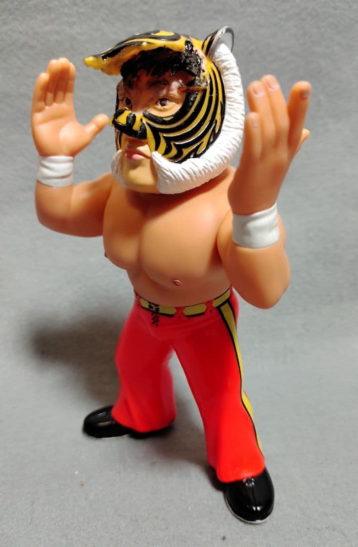 4代目タイガーマスク マスク剥ぎ 素顔見え カスタムソフビ HAO絶版 覆面剥ぎ