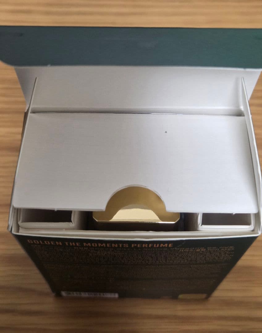 BTS JUNGKOOK ジョングク GOLDEN 香水 購入特典フォトカード付