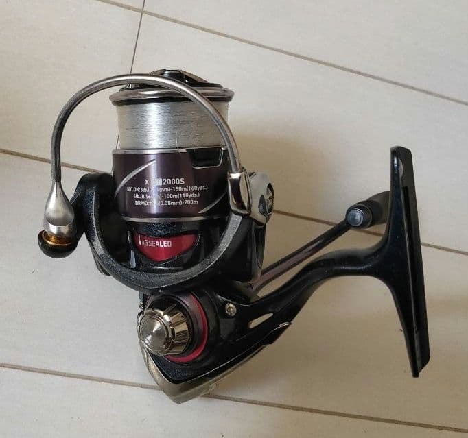 【中古】ダイワリール　20月下美人X LT2000S