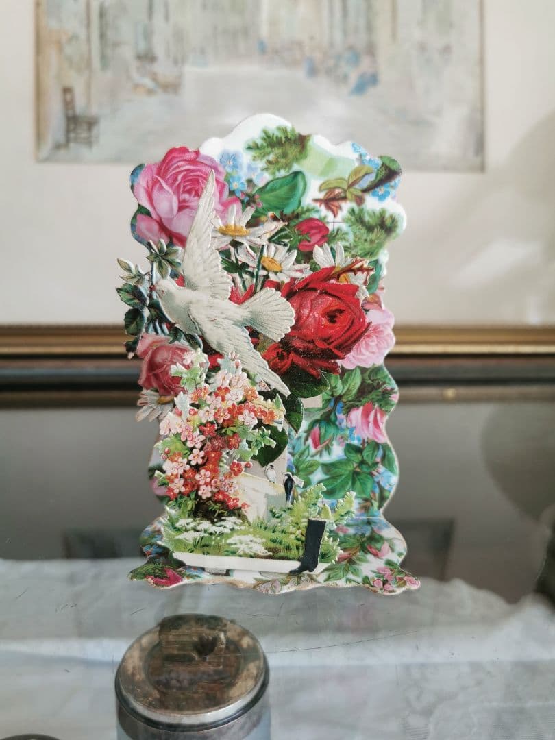 アンティークフランス 立体３層カードカニヴェ 聖体式記念 3D薔薇鳩バード勿忘草