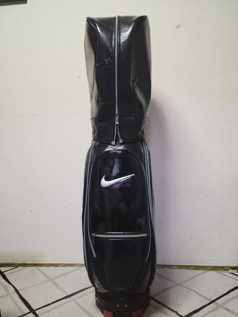 NIKE GOLF ブラックゴルフバッグ