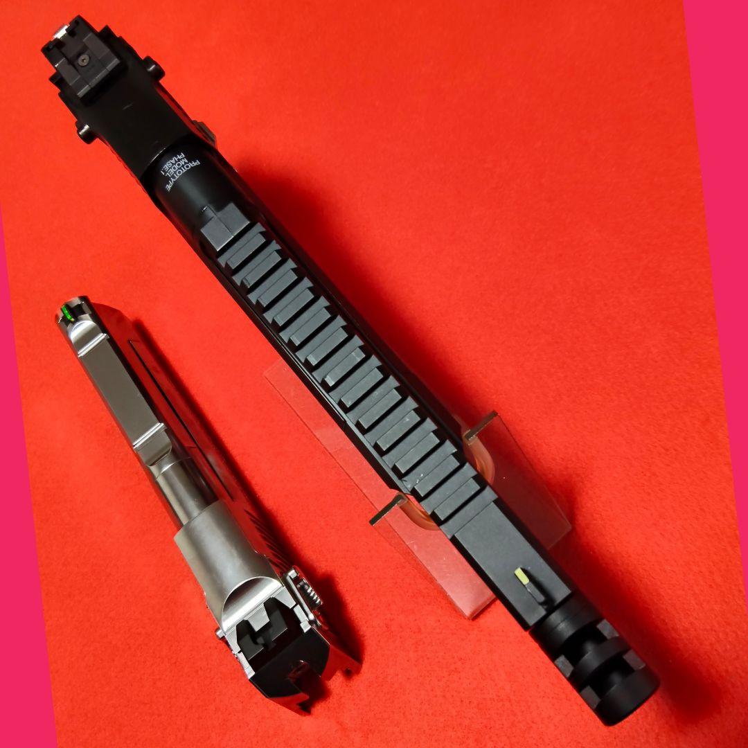 東京マルイ　バイオハザード RE:2 ライトニングホーク ガスブローバック