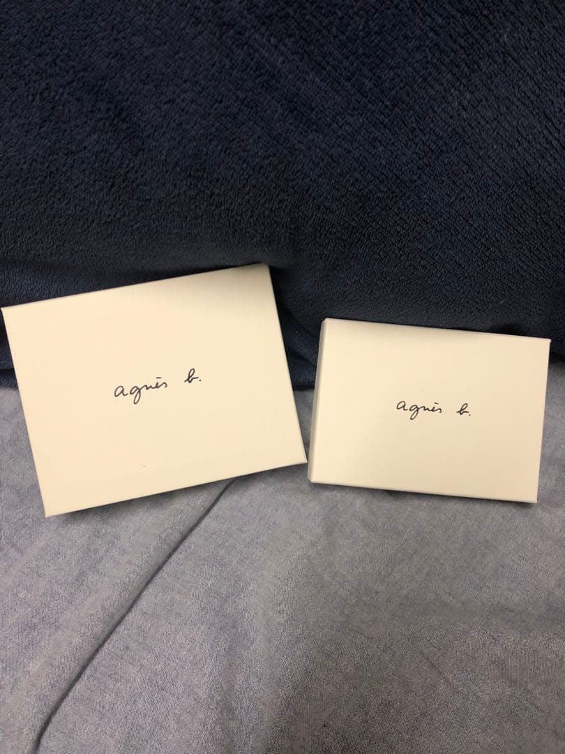 agnes b. の箱