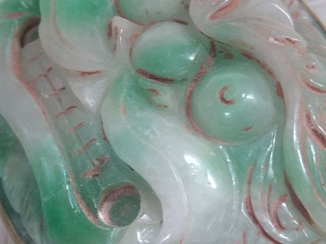 翡翠彫刻 楕円形アンティークバックル