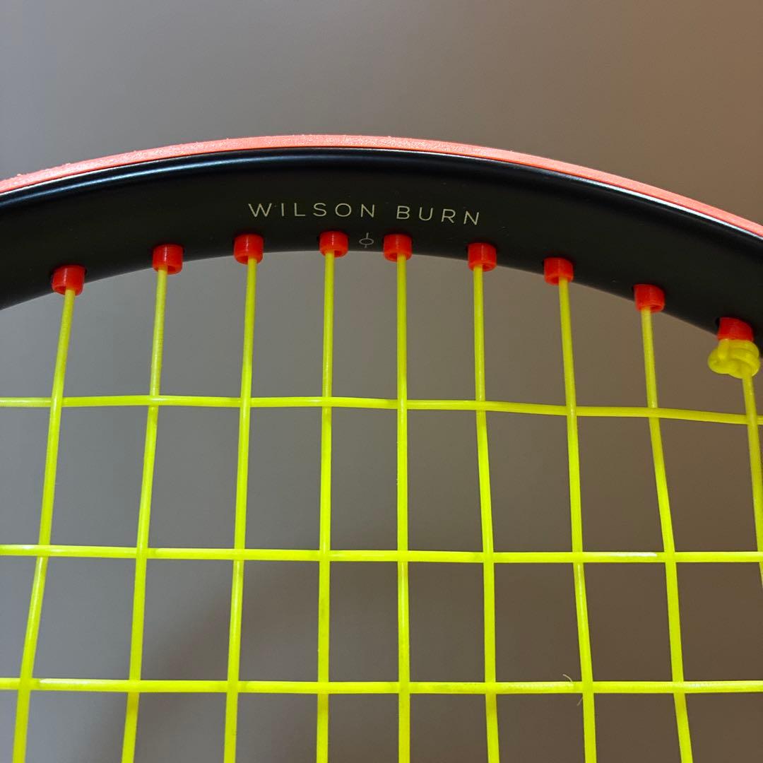 美品✨WILSON BURN 100 V4.0 テニスラケット