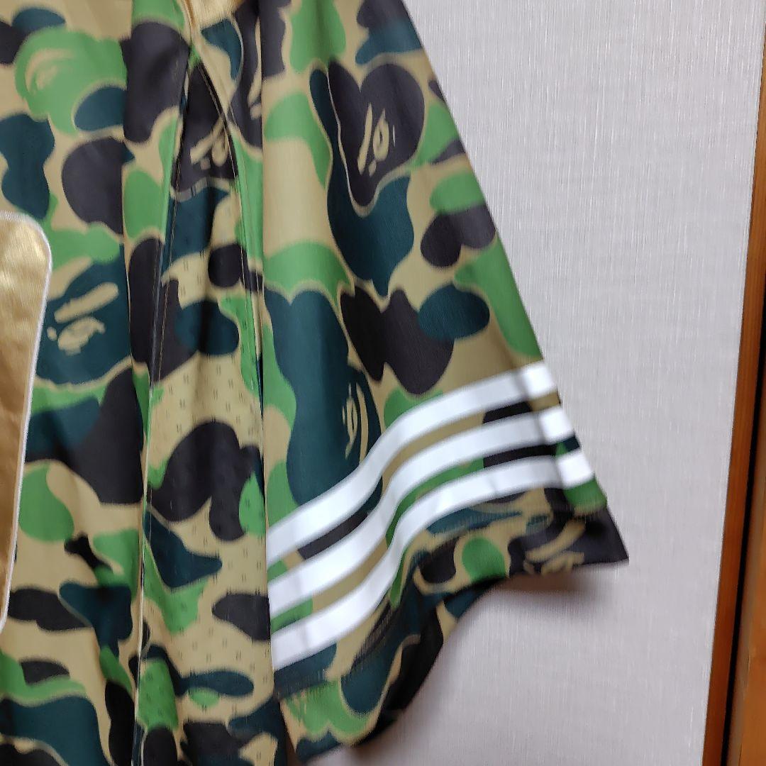 アベイシングエイプ✕adidasコラボ 迷彩柄 アメリカンフットボールシャツ