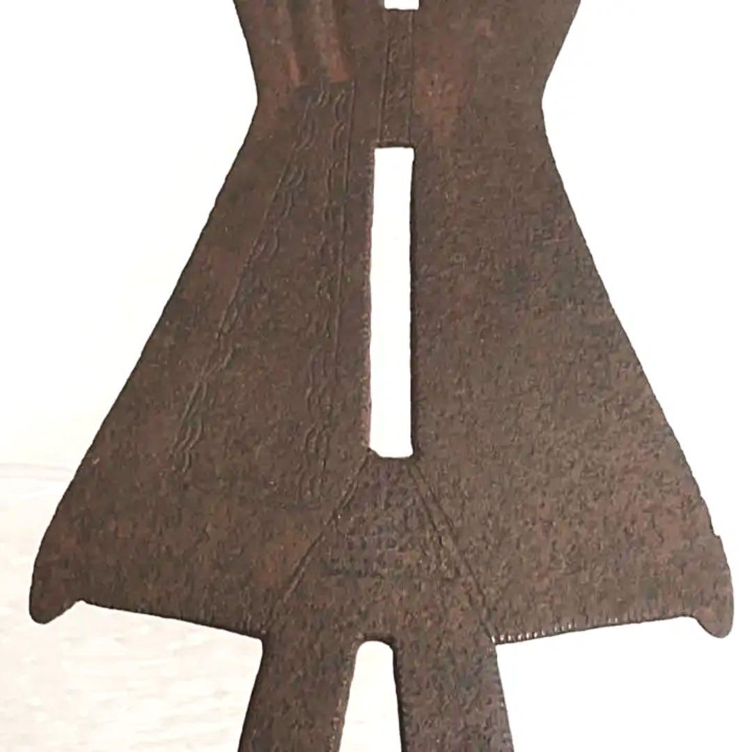 アフリカ盾　台座付き