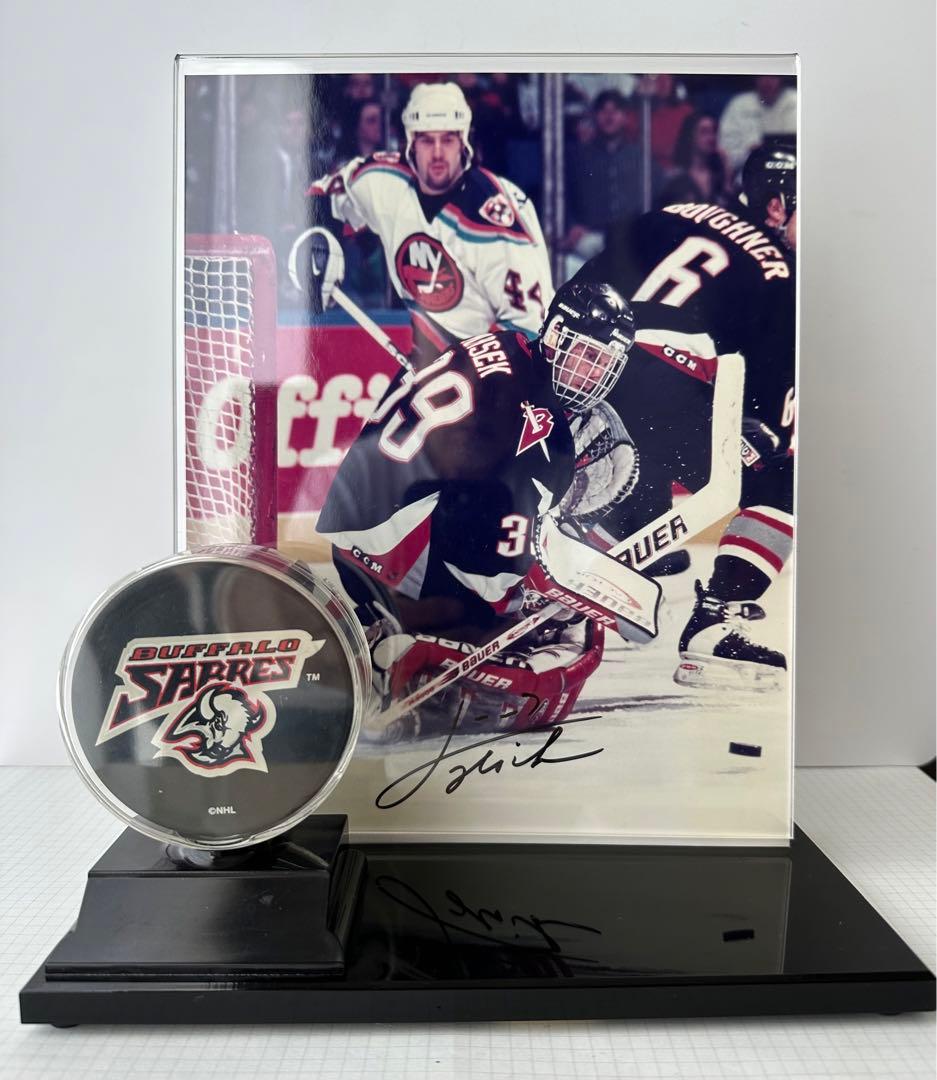 アイスホッケー　ドミニク・ハシェックサイン入り写真スタンド