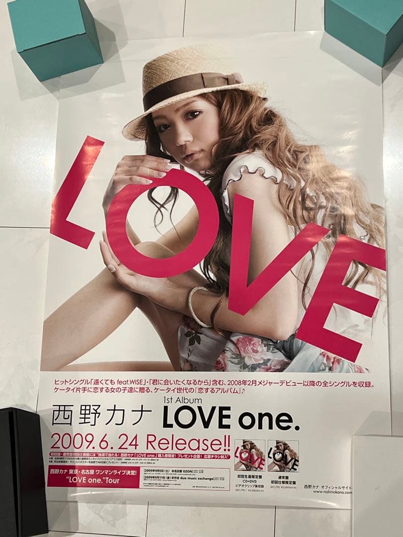 西野カナ　非売品販促用ポスター 1st Album『LOVE one.』