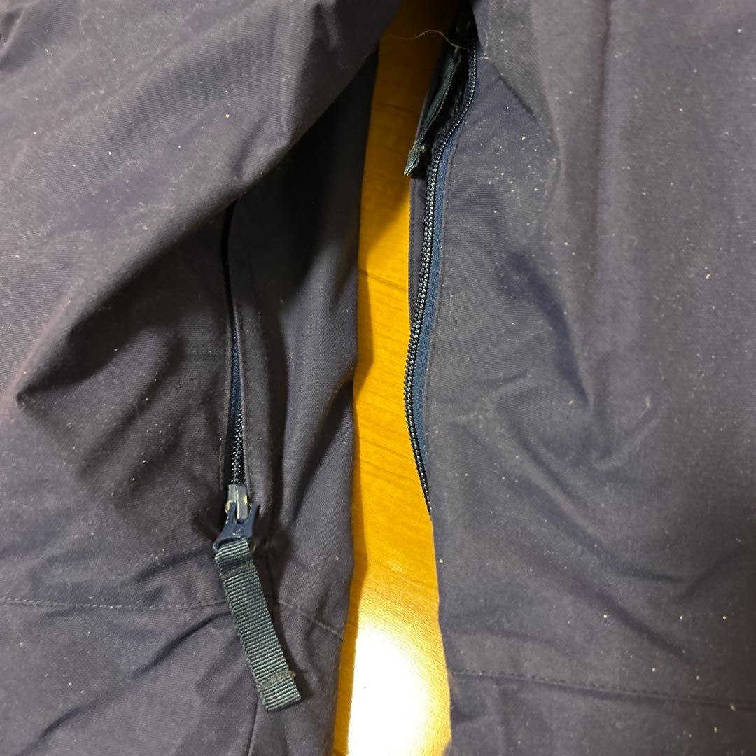 値下げ　バートン　キッズM ファー付きスノーボードウェア 上下セット　140cm