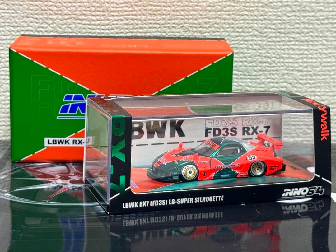 ミニカー Inno64 1/64 LBWK Liberty walk RX-7 FD3S