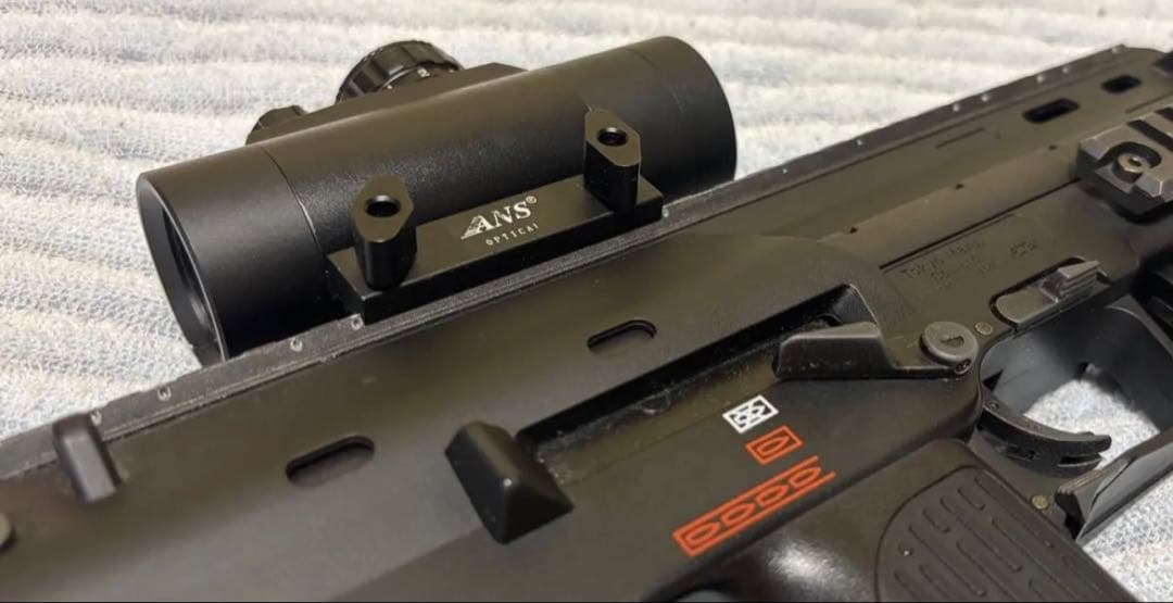 東京マルイ MP7A1 (ガス)・ドットサイト・フルオートトレーサー他付属品多数